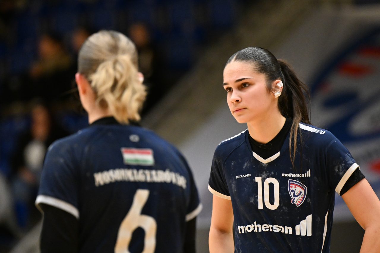 Egy hajszálon múlt az U20 bravúrja; tízgólos győzelmet aratott az u16-os csapat – UP hírek